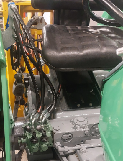 DISTRIBUTEUR HYDRAULIQUE DOUBLE EFFET
